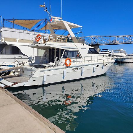 Отель Barco Барселона Экстерьер фото