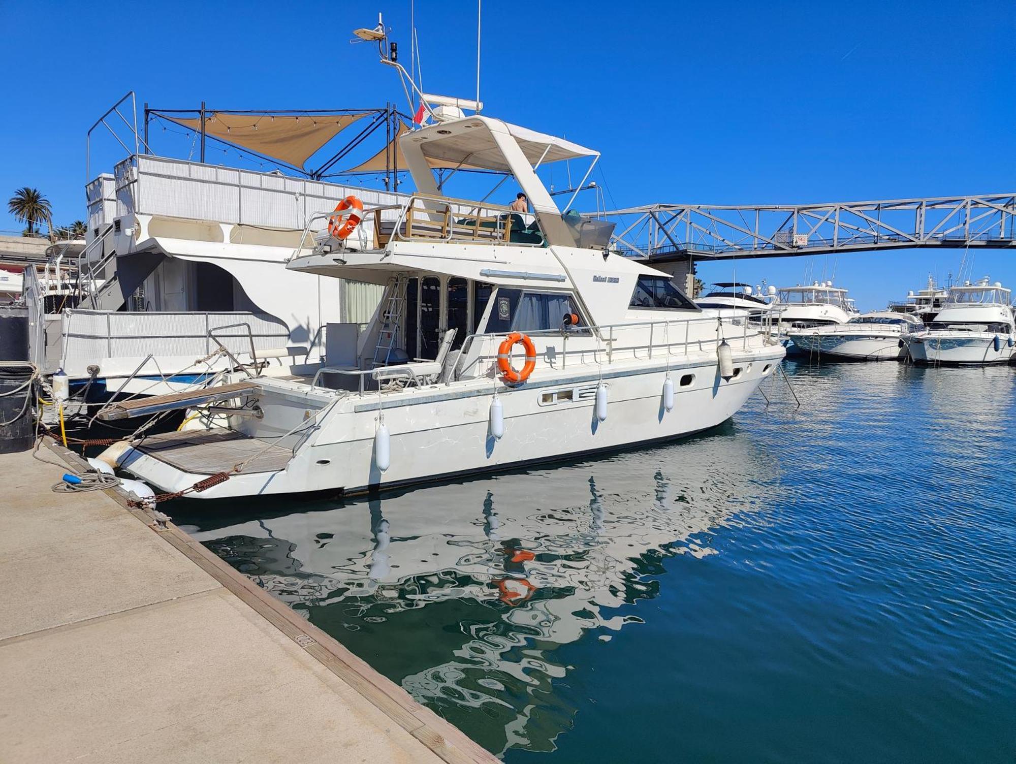 Отель Barco Барселона Экстерьер фото